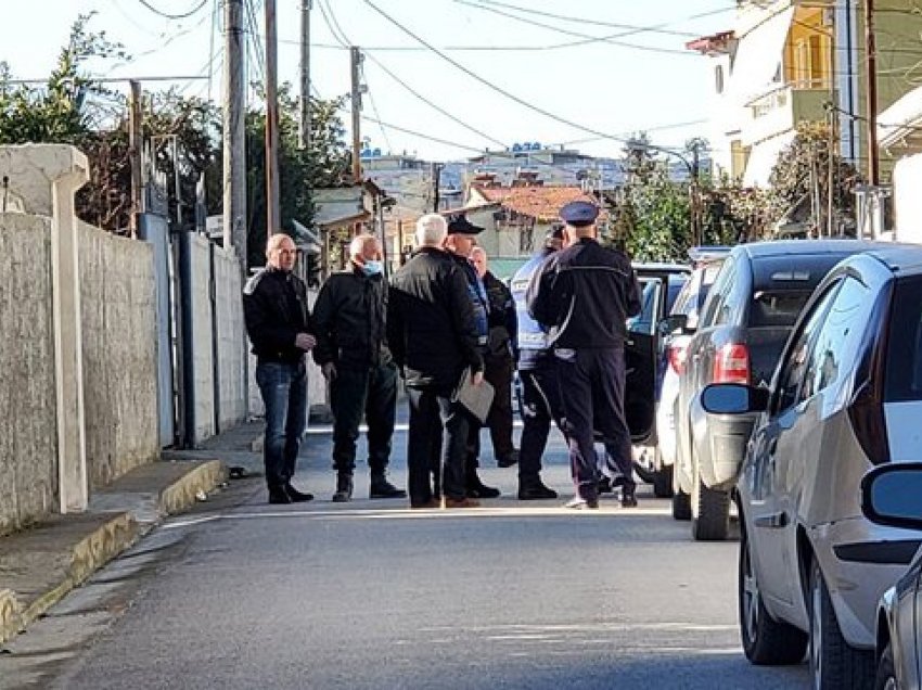 Vrau gruan dhe doli të pinte kafen e mëngjesit, detajet nga krimi në Fier