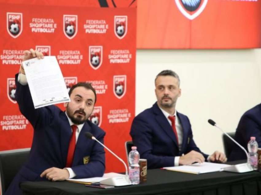 Zëdhënësi i FSHF del kundër Dukës: UEFA mbështet ata që luajnë me 11 vetë, jo poshtë tavolinave