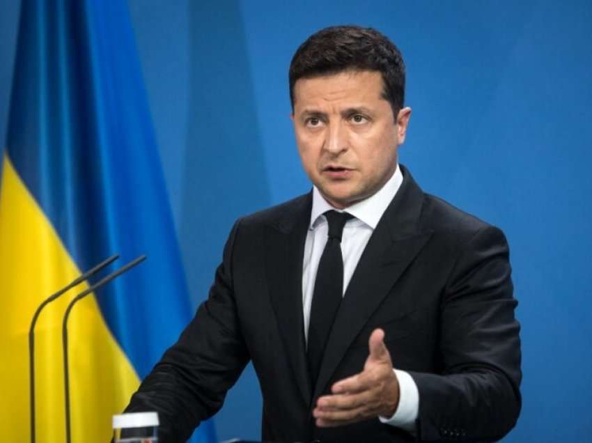 Zelenskyi e konsideron “gabim” bartjen e stafit të ambasadave