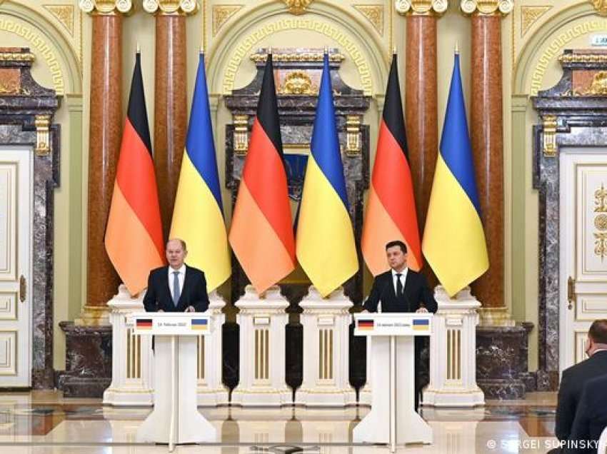 Kancelari gjerman Scholz rithekson në Kiev mbështetjen për Ukrainën