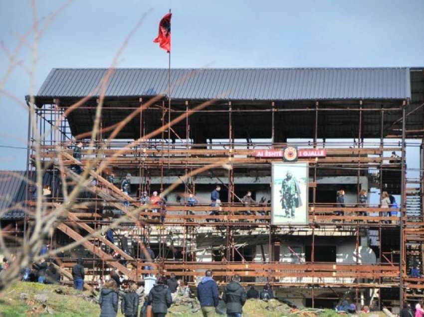 ​Historia e flamurit që erdhi nga Vlora në Prekaz