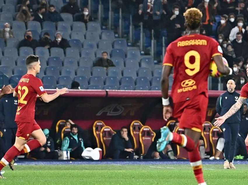 Roma zhgënjen tifozët, skuqet Mourinho