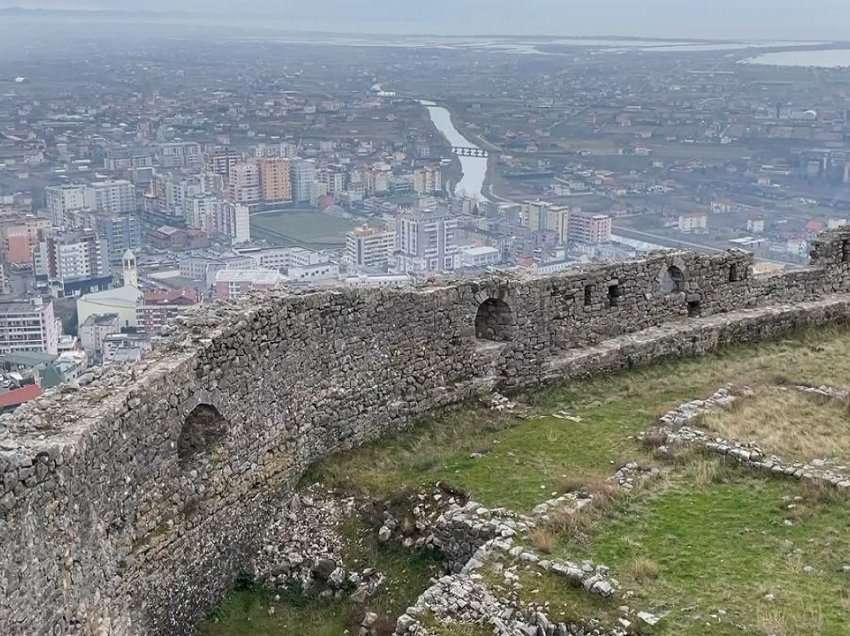 Dëmtohet kalaja e Lezhës / Shkatërrohen gjatë natës dokumente me rëndësi historike