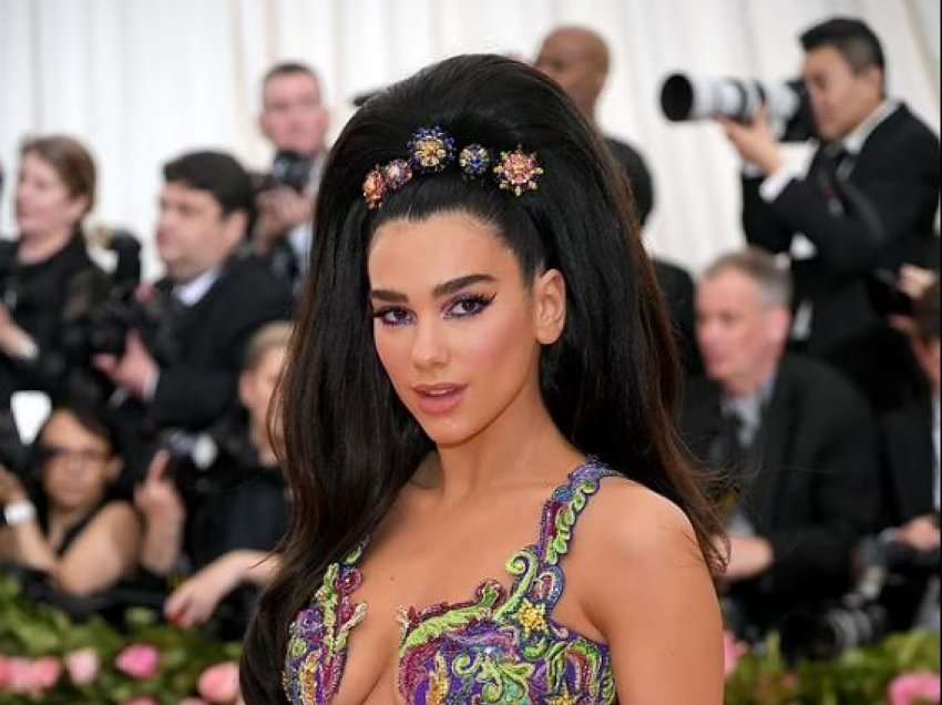 Dua Lipa prish marrëdhëniet me kompaninë e saj të menaxhimit