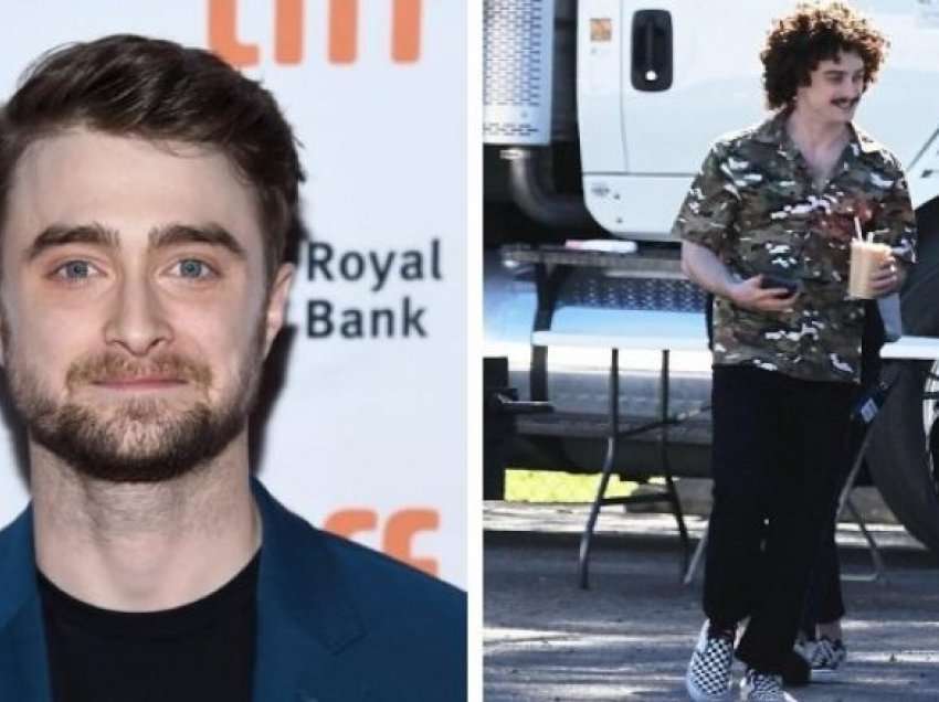 Daniel Radcliffe mezi njihet pas transformimit në pamje për rolin e ri në filmin biografik “Wierd: The Al Yankovic Story”