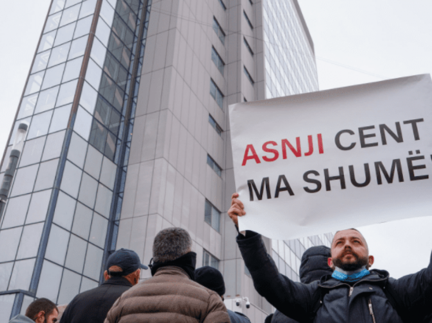 Shtyhet protesta “Asnji cent ma shumë”