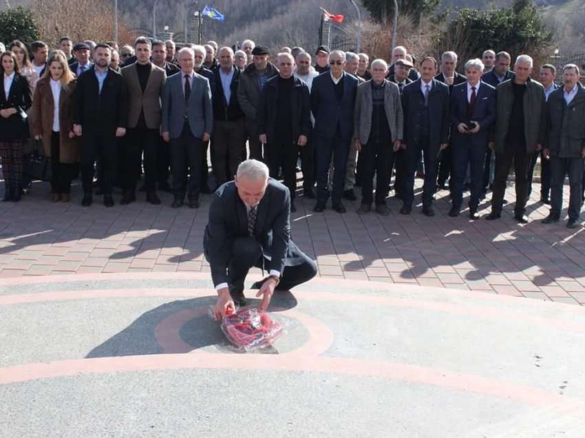 Me “Akademi Mirënjohjeje” përkujtohen dëshmorët Gafurr e Driton Loku