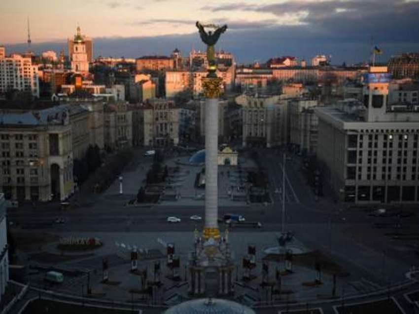 Shenjat nuk janë të mira, a ka filluar tashmë një luftë? Ukraina shpall gjendjen e jashtëzakonshme