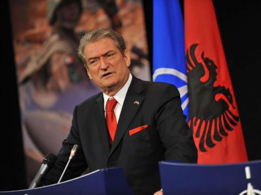 Sali Berisha paralajmëron fundin tragjik që e pret Rusinë