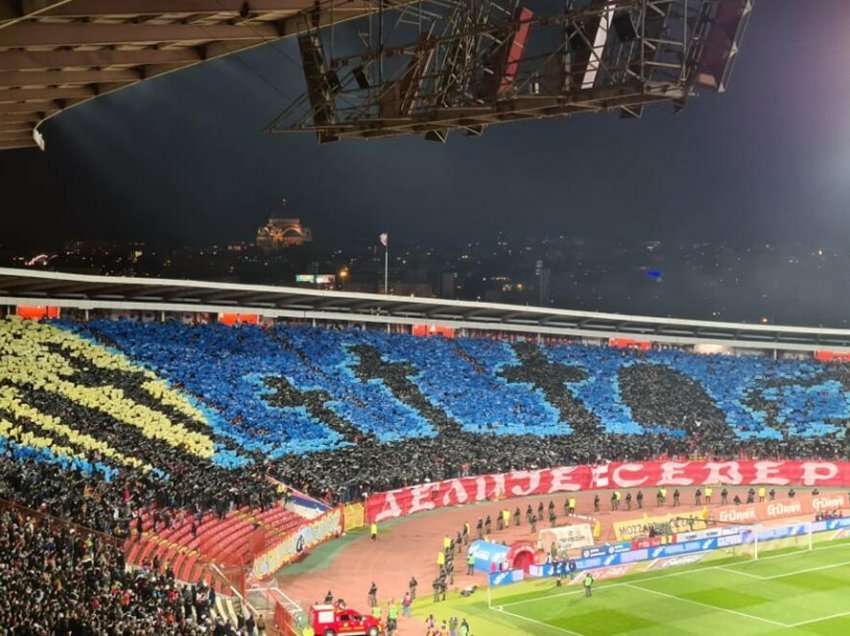 Turpi serbë, kjo shfaqet në stadiumin Zvezdës 