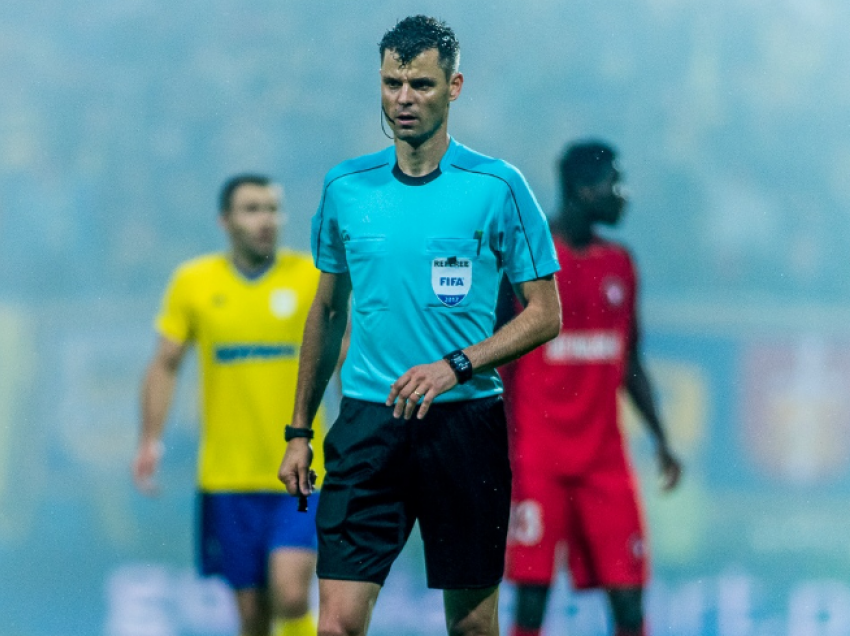 Shqiptari që hyri në kategorinë e parë të arbitrimit të UEFA-s!