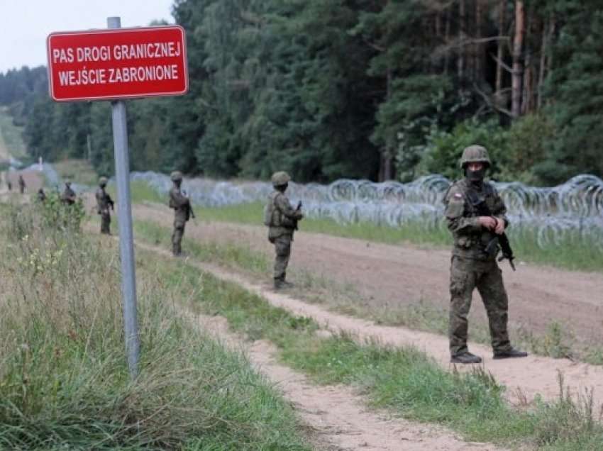 ​Polonia do të ndërtojë një gardh 186 km të gjatë në kufirin me Bjellorusinë