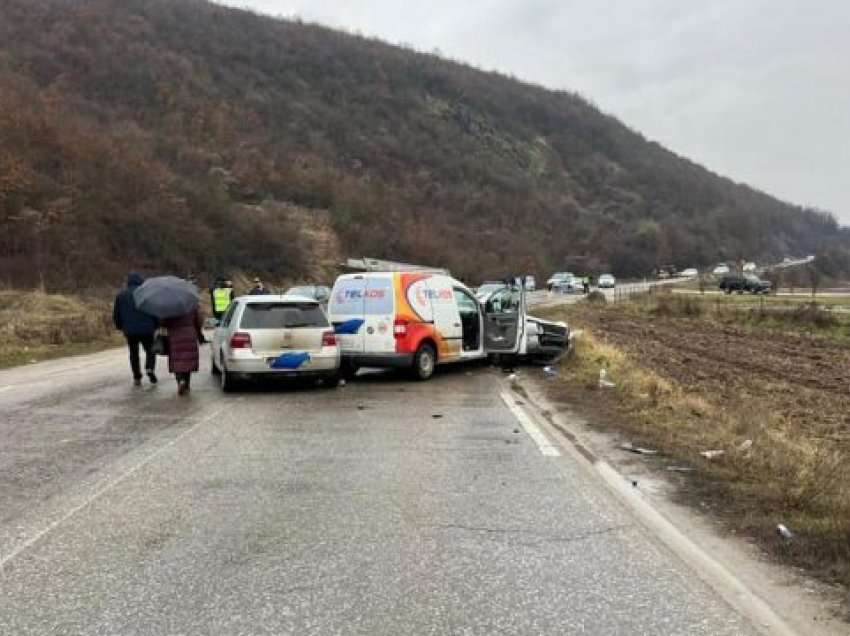 Aksident i rëndë në Vranidoll, dy të vdekur dhe 9 të lënduar