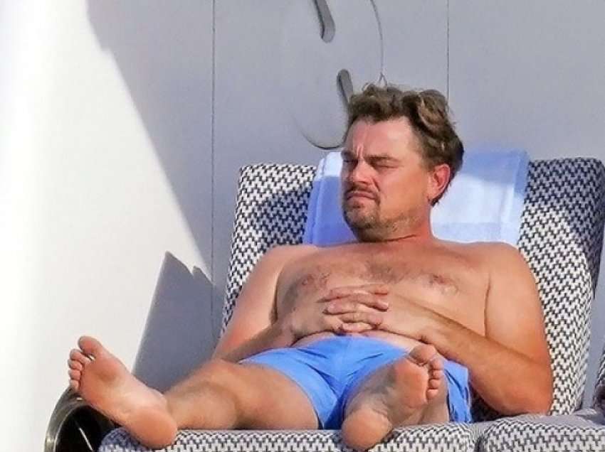 ​DiCaprio shijon pushimet me të dashurën, fansat i reagojnë për shkak të jahtit