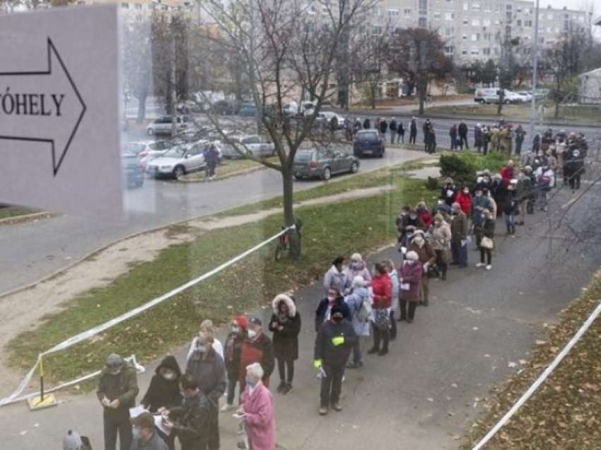 Paralajmëron ministri hungarez: Mund të kemi rekorde të reja të Covid-19