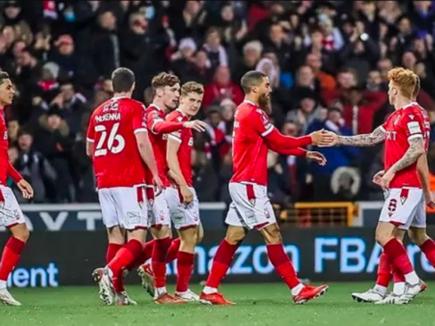 Roy Kean ironizon me Arsenalin: Skuadër kafesh