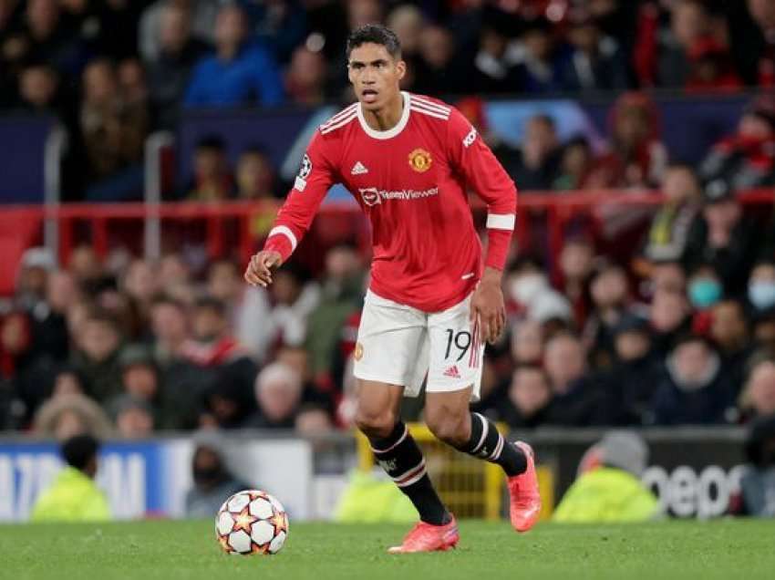 Varane pranoi se Manchester United mori një fitore mes vuajtjesh 