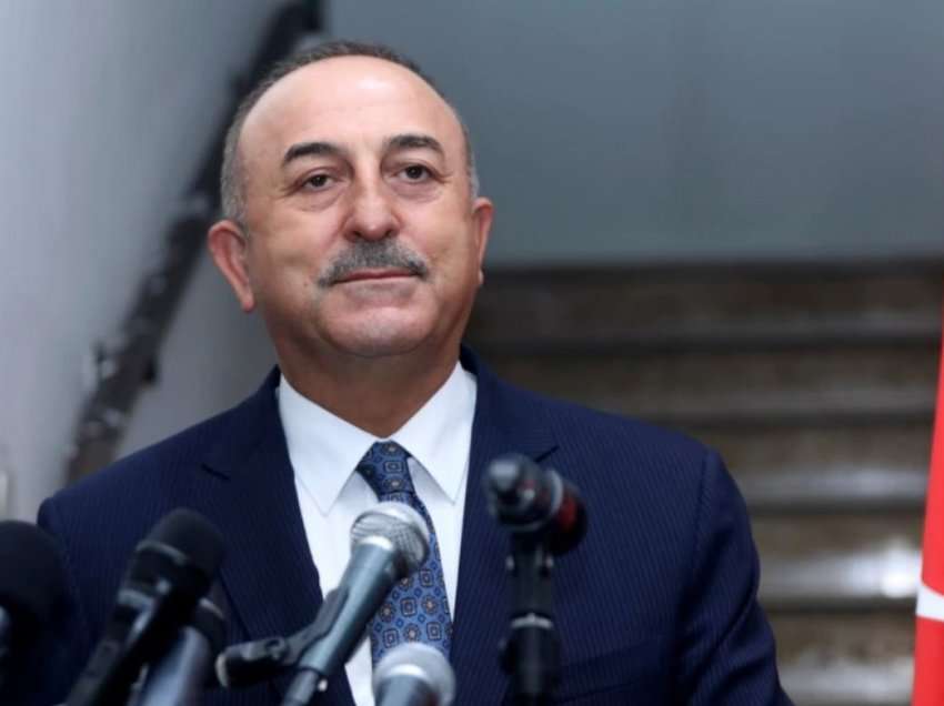 Cavusoglu flet për trajtimin e ujgurëve gjatë vizitës në Kinë