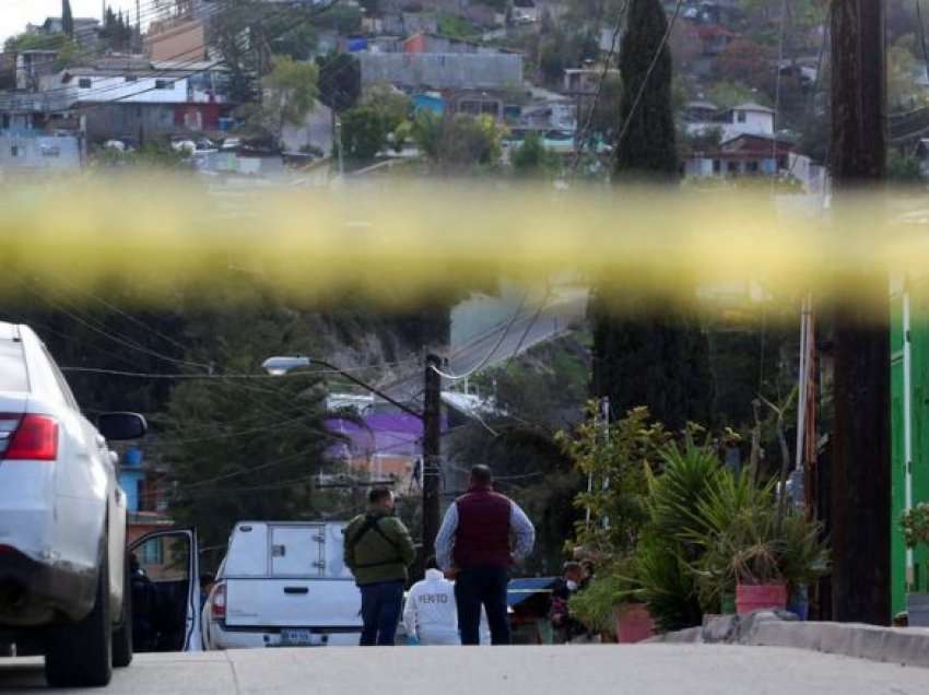 Një gazetar meksikan që mbulonte çështjet e krimit dhe sigurisë qëllohet për vdekje, para shtëpisë së tij