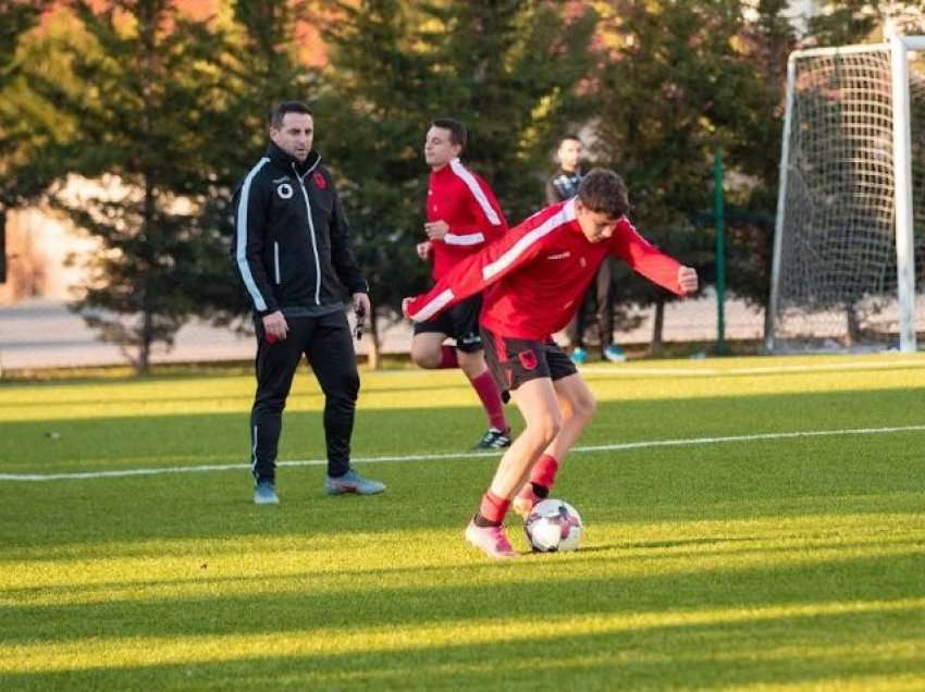 Futbollistët e rinj rrëfejnë emocionet e para me Kombëtaren