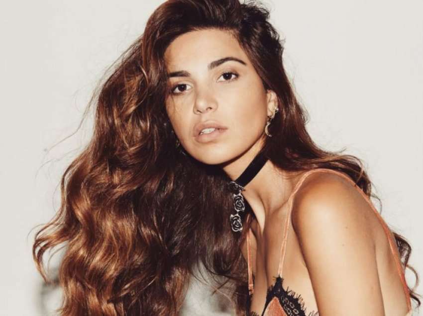 Negin Mirsalehi shtatëzënë pas një sfide