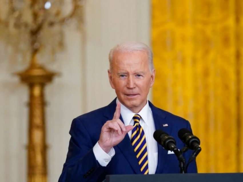 Biden paralajmëron Putinin mbi pasoja katastrofike nëse Rusia pushton Ukrainën