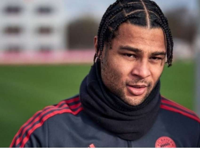 Arsyeja pse Serge Gnabry i ka lyer thonjtë me ngjyrë të zezë