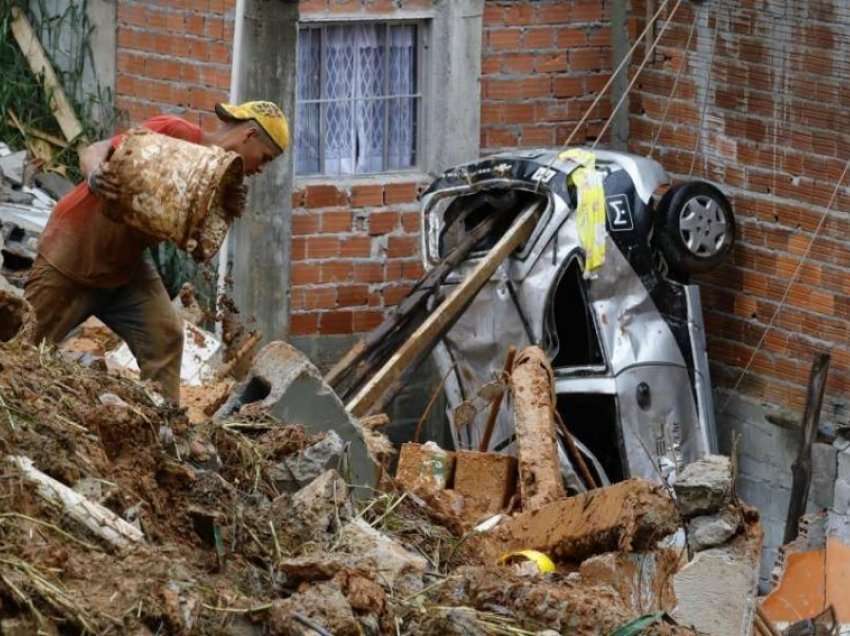 Moti i keq në Brazil, të paktën 19 persona të vdekur