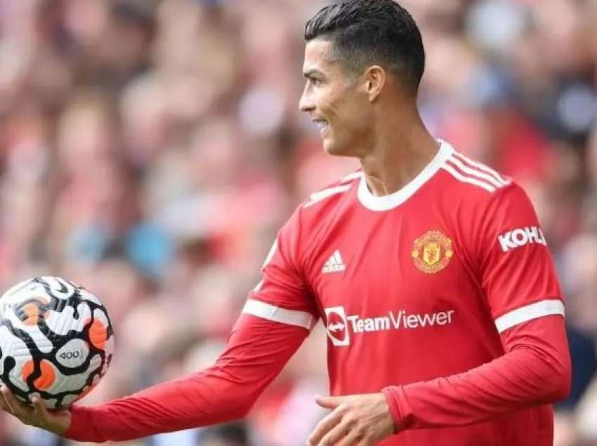 Ronaldo vazhdon të ketë kontratë me Manchester United 