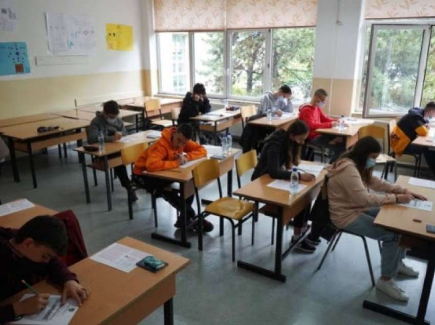 ​Vlerësimi i nxënësve në dy periudha, shpresë për reformë më të thellë në arsim