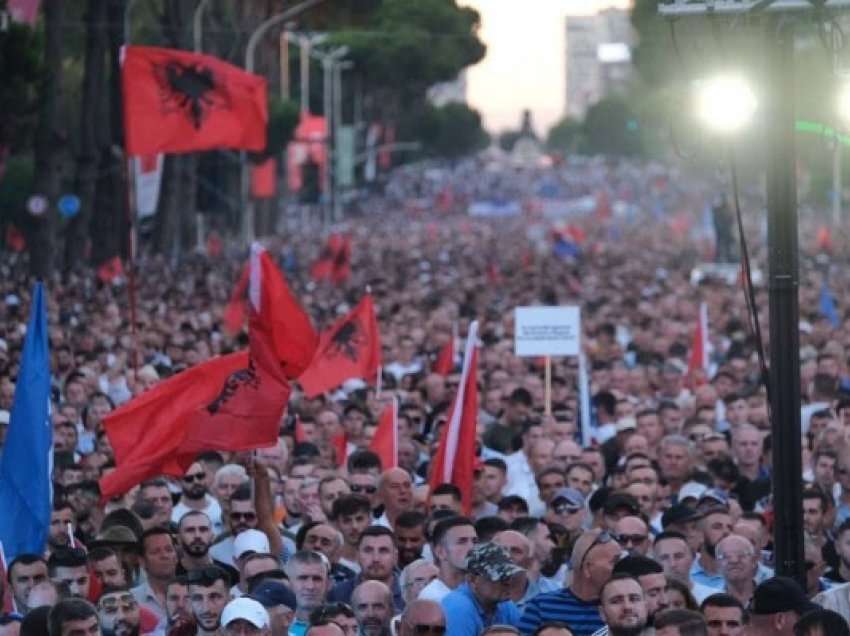 “Kur Rama organizonte protesta, qytetarët nuk kalonin as Lanën”/ Ish-Ministri i Jashtëm paralajmëron tubime të tjera