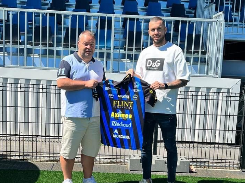 Olsi Teqja, firmos me klubin e Chambly