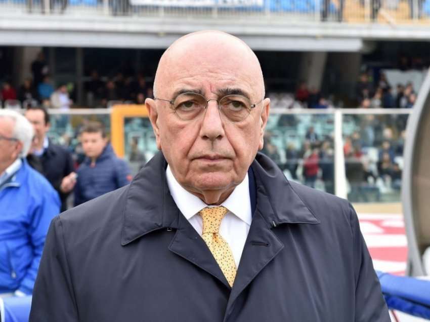 Galliani nis kontaktet me super yllin