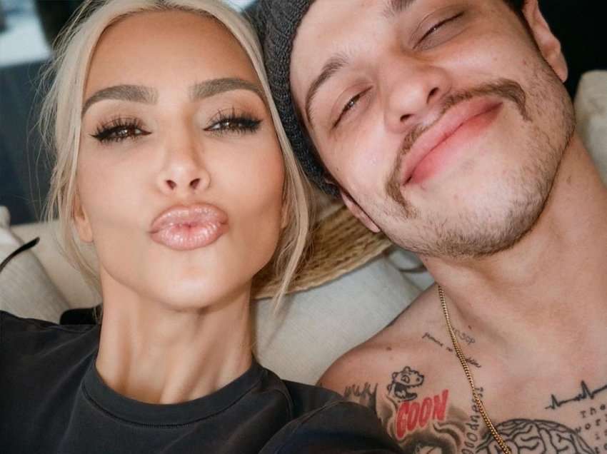 Kim Kardashian ndan me publikun momentet e saj me Pete Davidson