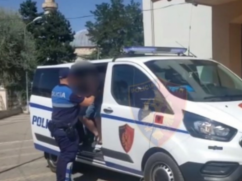 Goditi për shkak të detyrës, punonjësin e Policisë/ Arrestohet 39-vjeçari