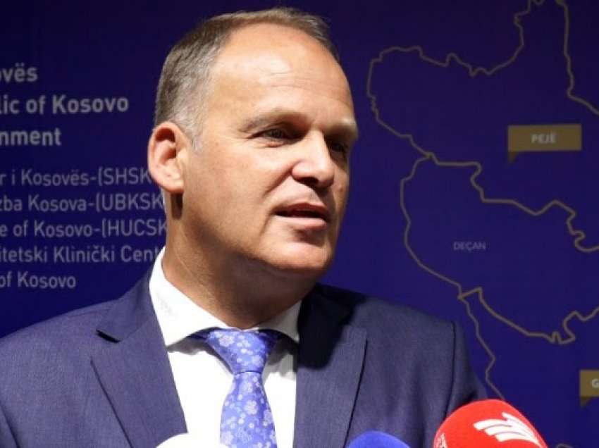 ​Krasniqi: Sot do të kërkojmë shtimin e numrit të infermierëve për menaxhimin e pandemisë