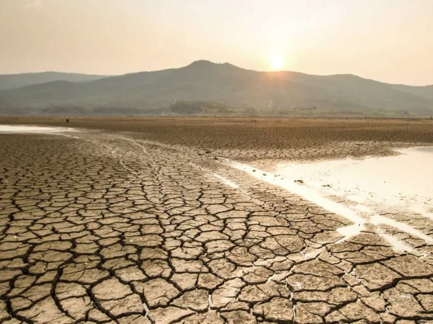 A është ide e rrezikshme përpjekja për ta ftohur artificialisht planetin tonë?