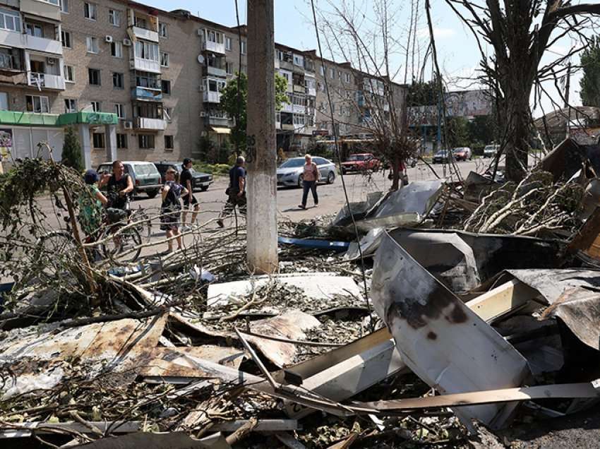 Zyrtarët ukrainas raportojnë viktima dhe ushtarë rusë të plagosur në një incident në termocentralin bërthamor