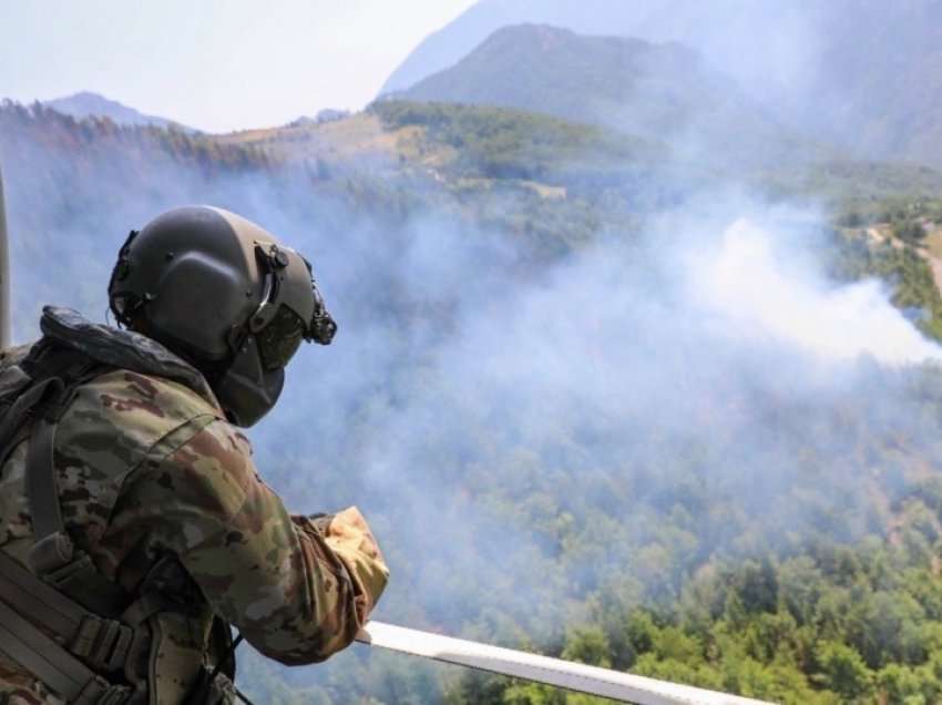 Zjarret përfshijnë disa fshatra në Mitrovicë - Policia, FSK-ja dhe KFOR-i u dalin në ndihmë banorëve