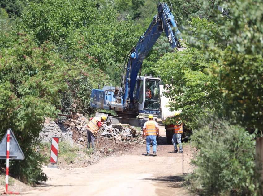 Nis ndërtimi i rrugës në Zllatar, Rama shikon nga afër punimet