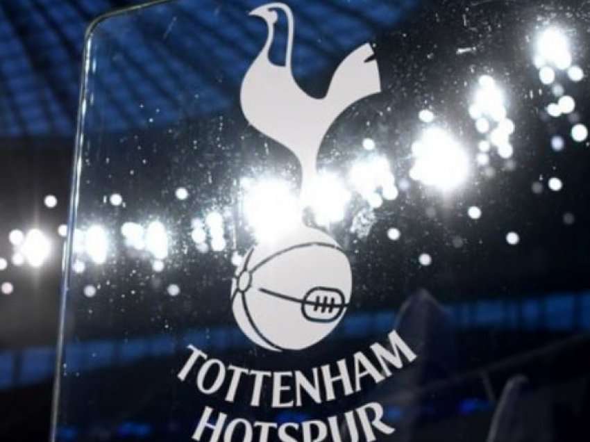 Tottenham nis punën për largimet