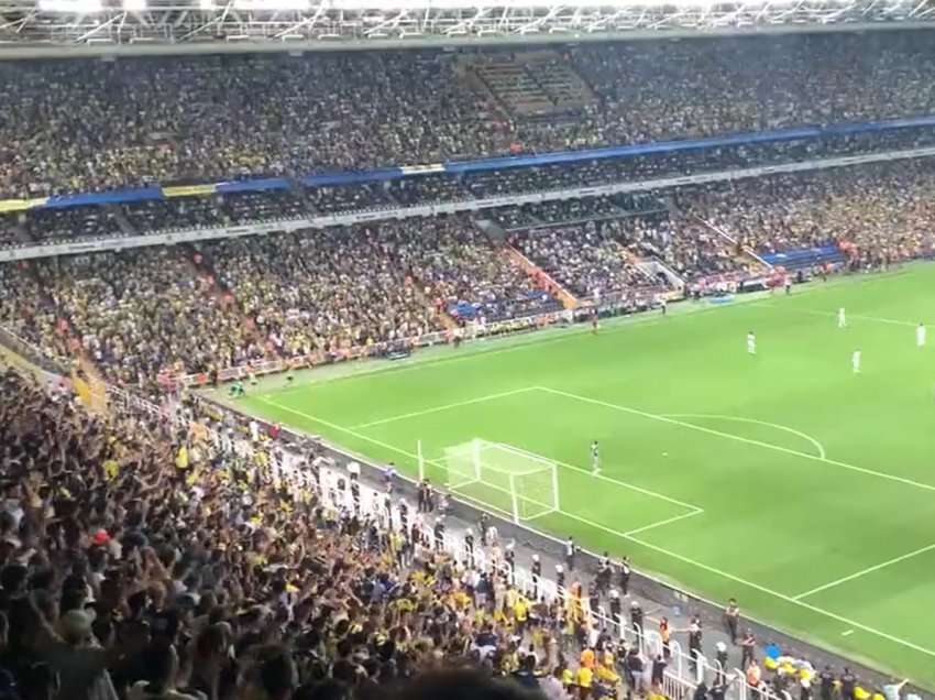 Tërbohen tifozët e Fenerbahces! Brohorasin në kor emrin e Vladimir Putinit