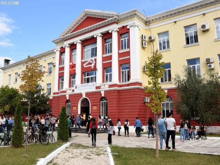 Nisnin aplikimet për në Universitet/ Ja sa kohë kanë maturantët për të zgjedhur degët