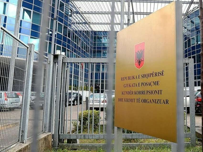 U filmua duke shpërndarë para gjatë zgjedhjeve, SPAK kërkon 1 vit burg për Etjon Jokën