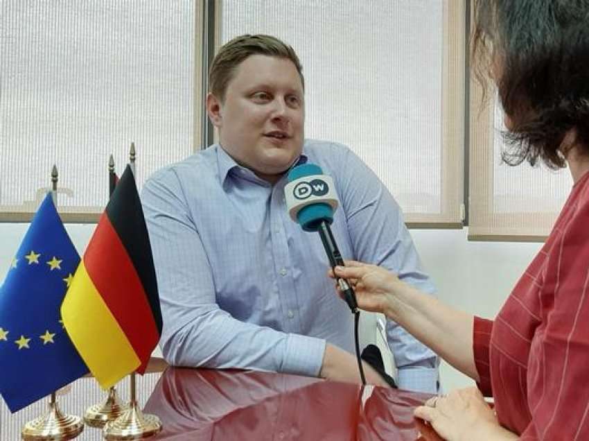 Ruettershoff: Korrupsioni largon rininë nga Shqipëria