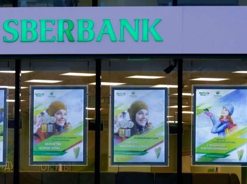 Zvicra zgjat sanksionet ndaj bankës ruse, Sberbank