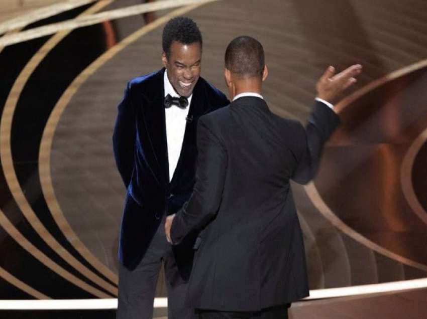 ​Jada flet për bashkëshortin Will Smith që goditi shuplakë Chris Rock