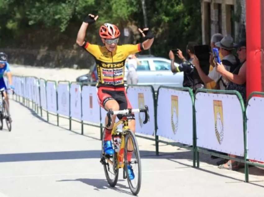 Në Gjirokastër triumfon Angelov, një rumun lideri i ri i Turit