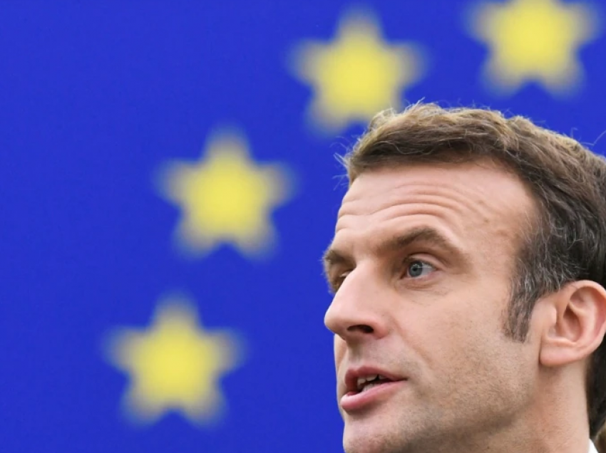 Macron i gatshëm të ndërmjetësojë një zgjidhje midis Shkupit dhe Sofjes