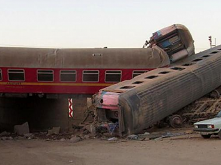 Aksidenti me tren në Iran, lë disa të vdekur dhe dhjetëra të lënduar